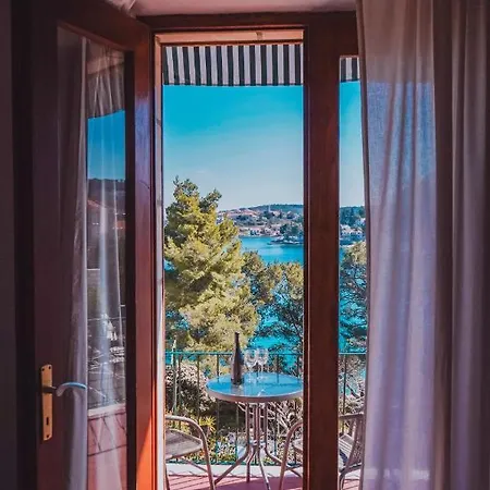 Апартаменты Sea View Aparments Лумбарда