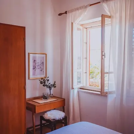 Sea View Aparments Lumbarda
